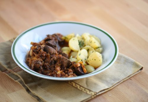 Resztelt csirkemáj, főtt burgonyával
