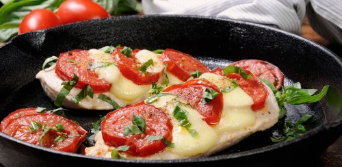 Mozzarellás csirkemell, körettel