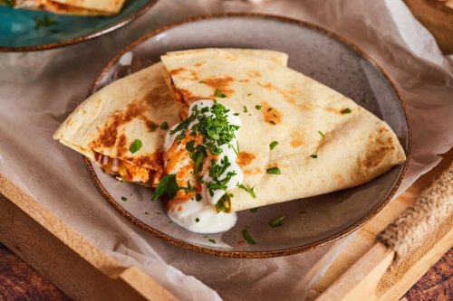 Csirkés, sajtos-kukoricás quesadilla (1 db)